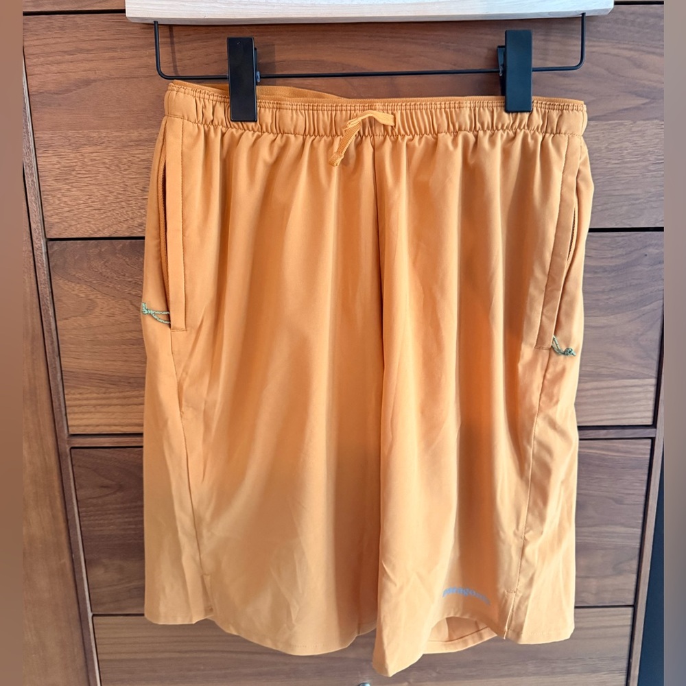 Patagonia Men's Men's Multi Trails Shorts - 8 in. size S - Picture 3 of 10